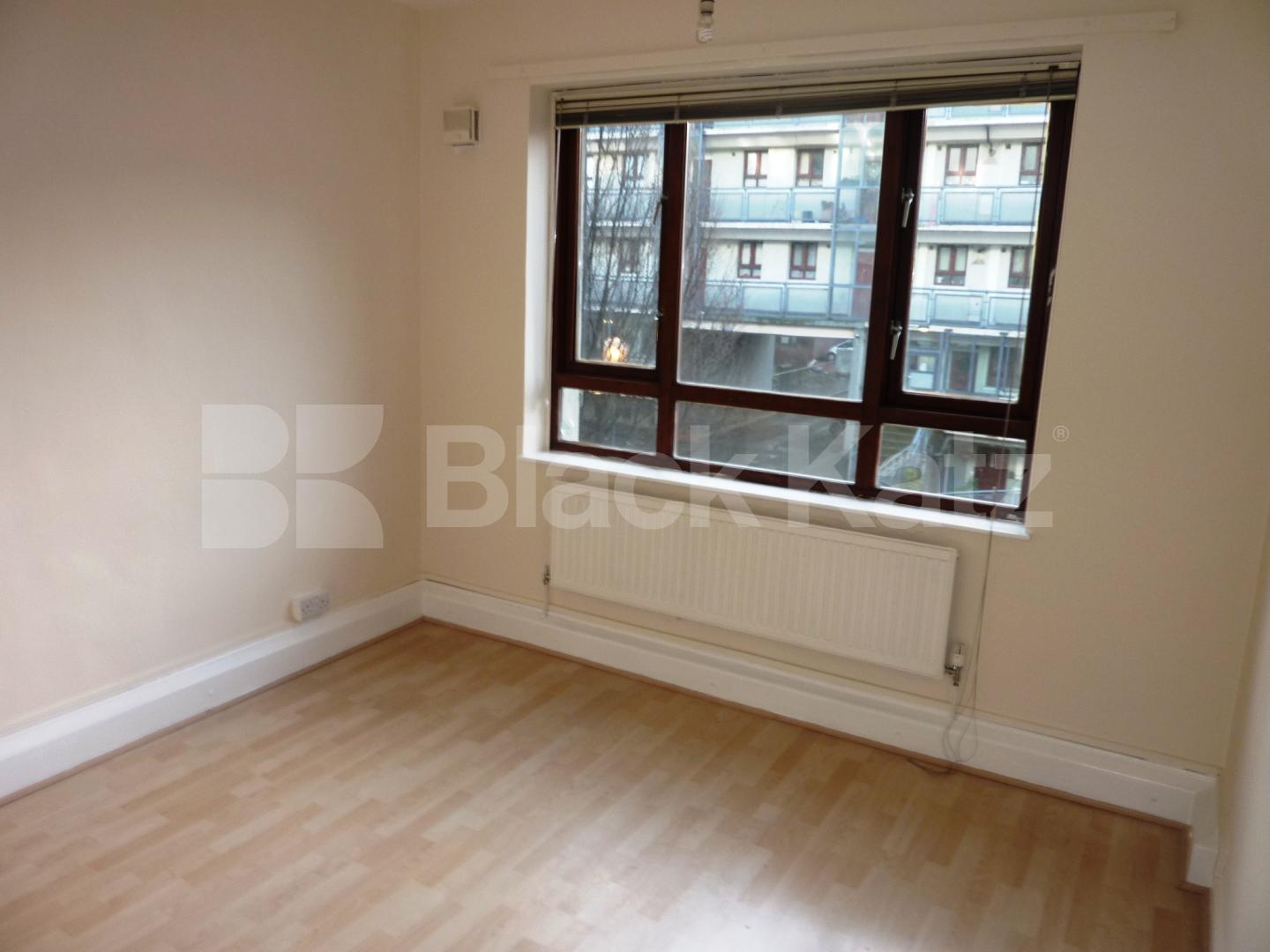 			NEW INSTRUCTION!, 2 Bedroom, 1 bath, 1 reception Flat			 Birkenhead Street, KINGS CROSS